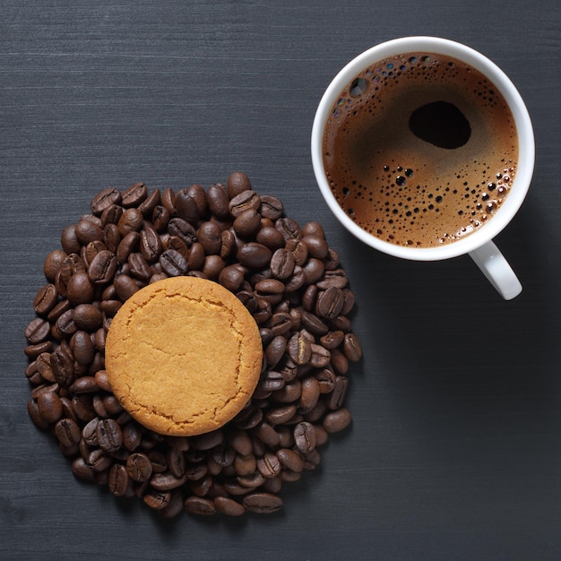 Galleta de avena y café