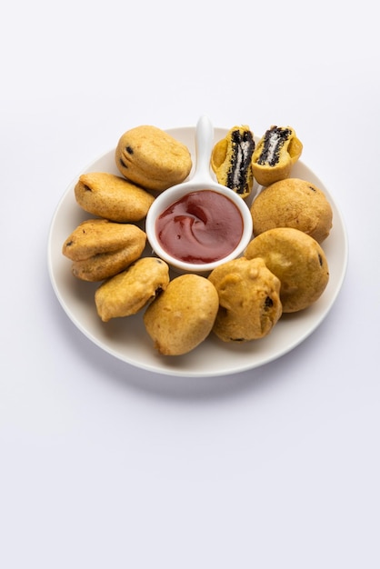 Galleta de chocolate pakora pakodas o buñuelos merienda india creativa a la hora del té