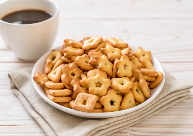 galleta de galletas con café