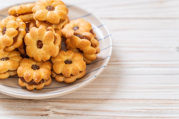 galleta con mermelada de piña