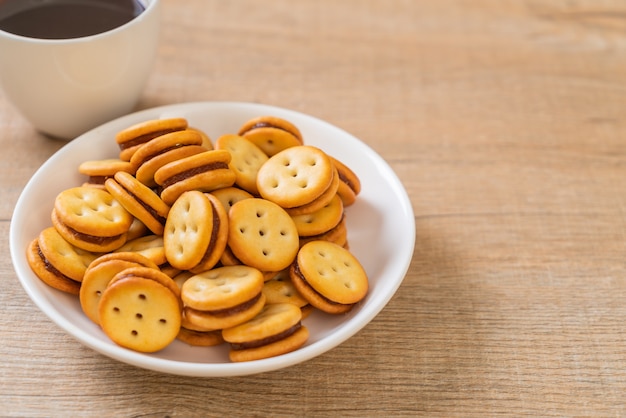 galleta con mermelada de piña