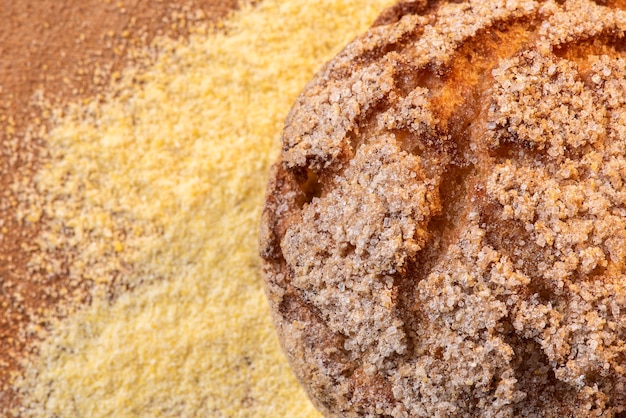 Galleta muy tradicional en Brasil llamada "Broa de Milho". Elaborado con harina de maíz, un tipo de harina de maíz.