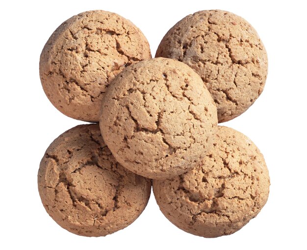 Galletas de avena frescas aisladas sobre fondo blanco