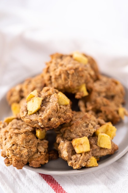 Galletas de avena con manzana