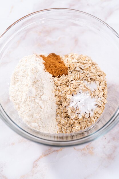 Galletas de avena con manzana