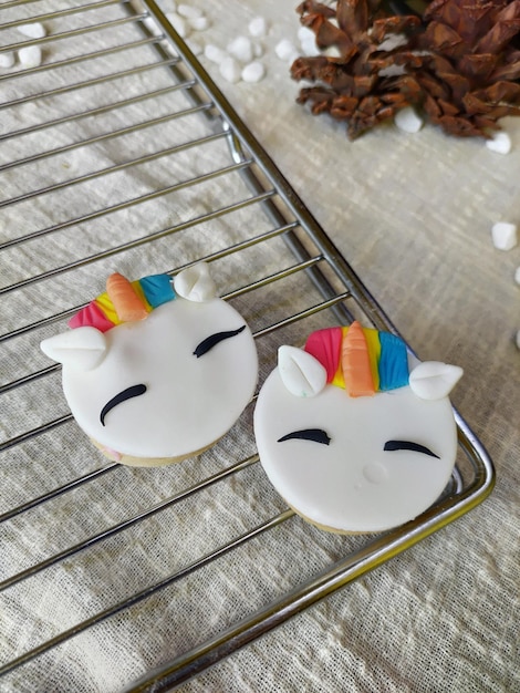 Galletas caseras de dibujos animados de unicornio