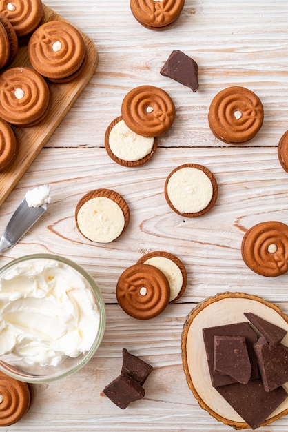 galletas de chocolate con crema