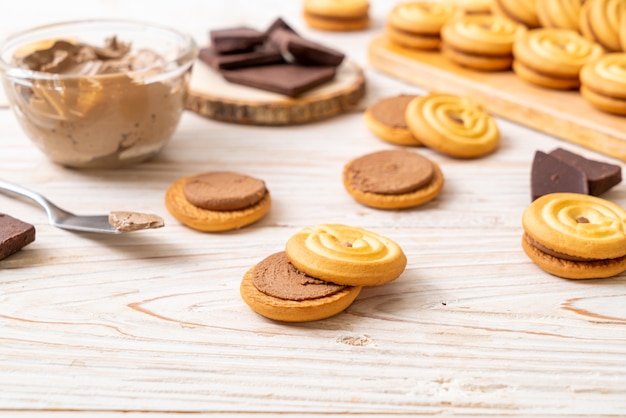 galletas con crema de chocolate