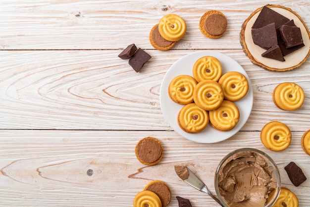 galletas con crema de chocolate