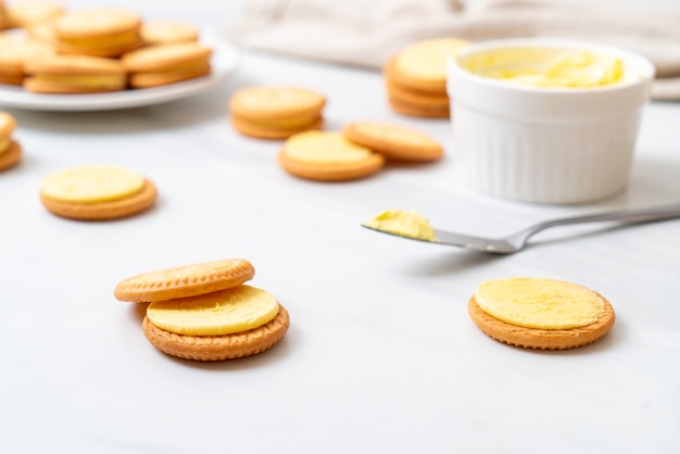 Foto galletas con crema de mantequilla