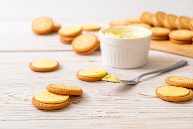 Foto galletas con crema de mantequilla