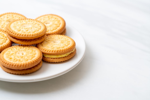 galletas con crema de vainilla y mantequilla