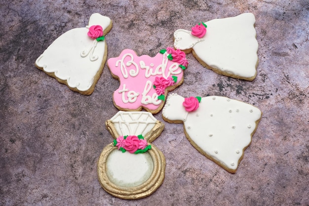 Galletas decoradas para la celebración de bodas.