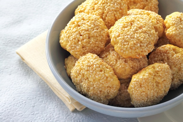 Galletas dulces caseras con semillas de sésamo