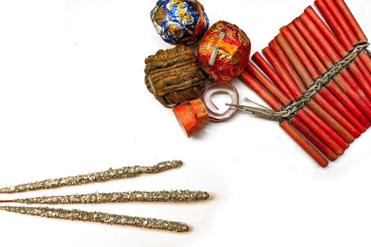 Galletas para el festival de Diwali en fondo blanco
