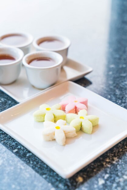 galletas de flores merienda con té