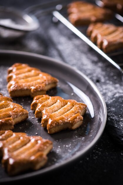 Galletas con forma de arbol de navidad