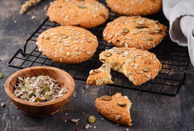 Galletas gigantes de sartén con semillas saludables