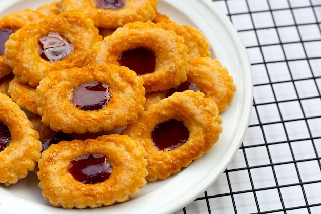 Galletas de hojaldre rellenas de mermelada