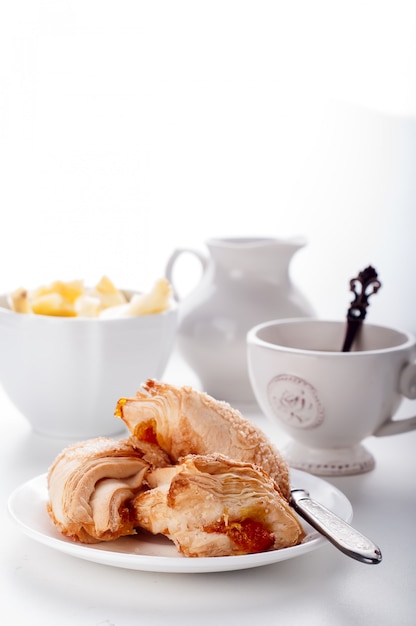 Galletas de hojaldre con té inglés