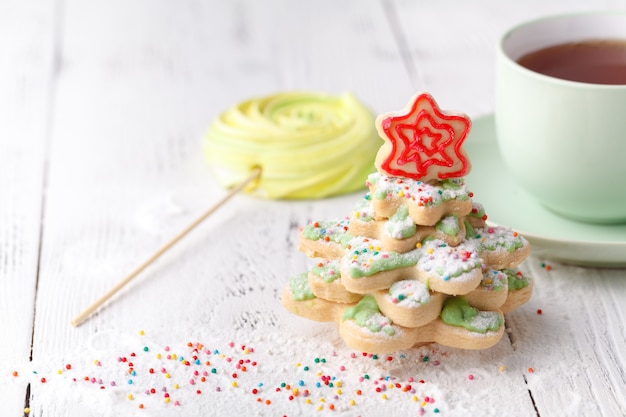 Galletas de jengibre en forma de pino