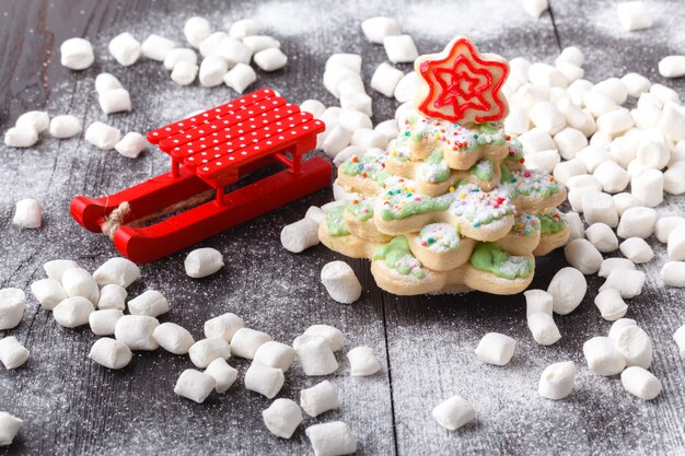 Galletas de jengibre en forma de pino