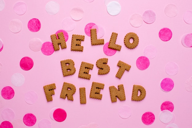 Galletas de letras Helllo Best Friend con confeti en rosa