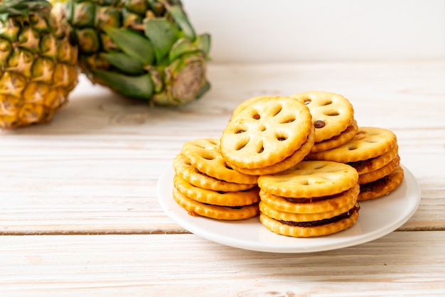 galletas con mermelada de piña