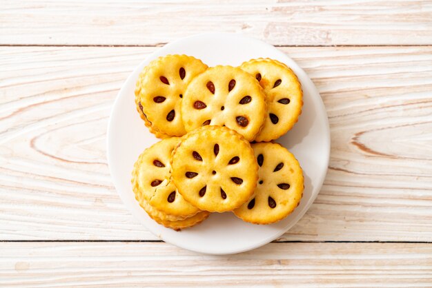 Foto galletas con mermelada de piña