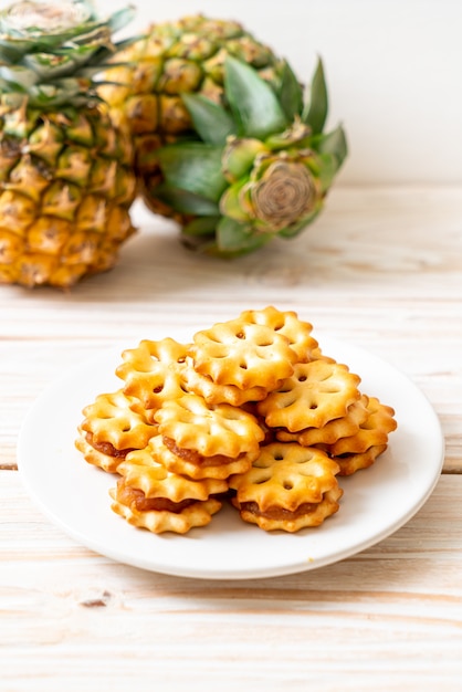 galletas con mermelada de piña