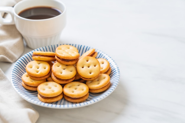 galletas con mermelada de piña