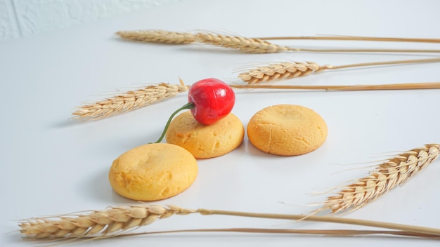 Galletas Nastar Tartas de piña o nanas Se encuentran comúnmente cuando Hari Raya o Eid Al Fitr o Lebaran