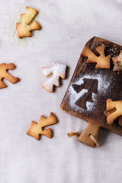 Galletas navideñas de mantequilla para tazas