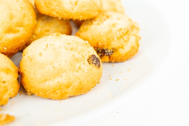 Galletas de pan rallado con relleno de pasas