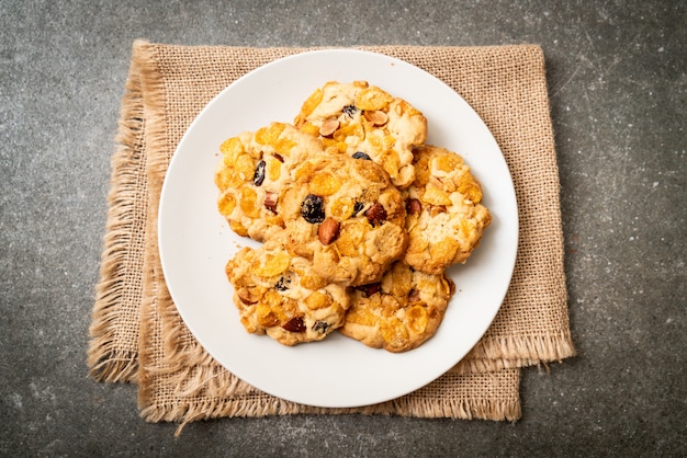 Galletas con pasas y almendras