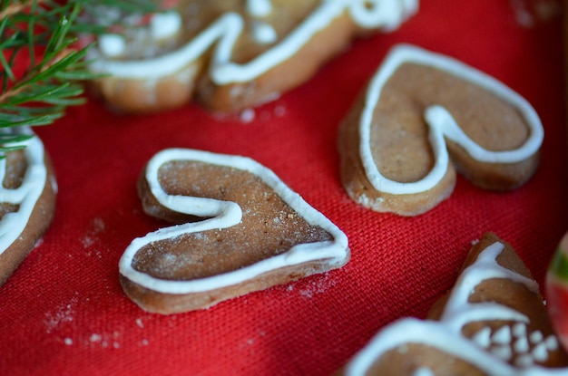 Foto galletas de san valentín con forma de corazón