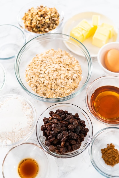 Galletas suaves de avena, pasas y nueces