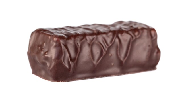 Ganze dunkelbraune köstliche Schokolade lokalisiert auf Weiß. Lecker.