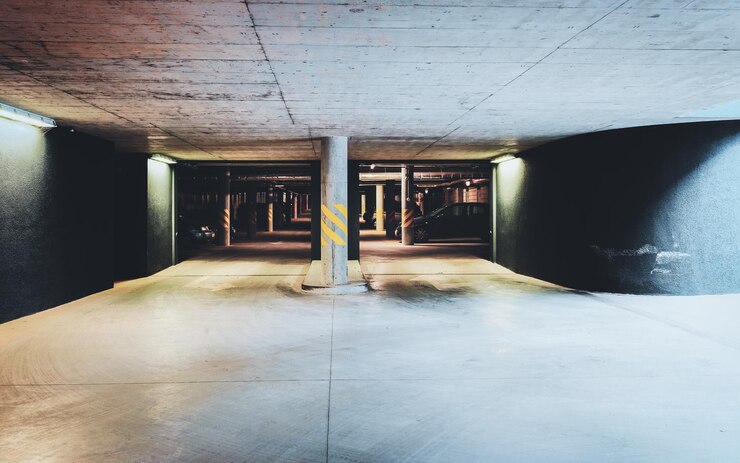 Foto garagem de estacionamento subterrânea em uma casa moderna