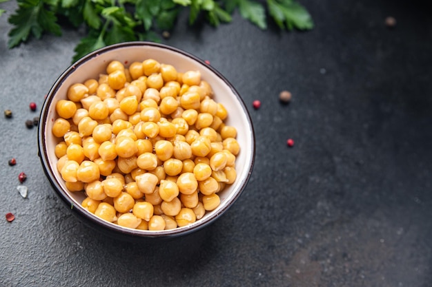 garbanzos garbanzos garbanzos legumbres frescas y saludables comida dieta merienda en la mesa espacio de copia