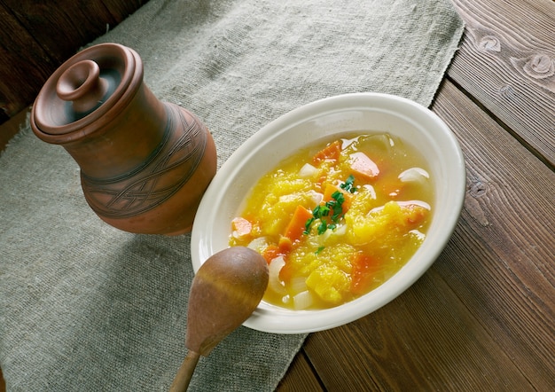 Garbuzok belarussische Kürbissuppe