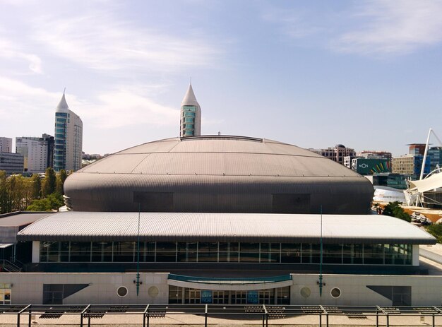 Gare do oriente contra o céu