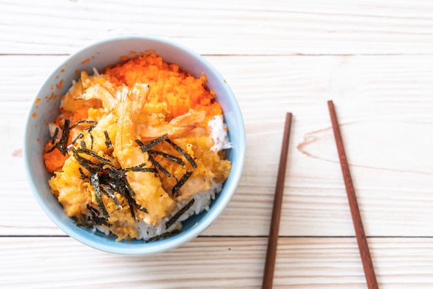 Garnelen Tempura Reisschüssel mit Garnelen Ei und Algen