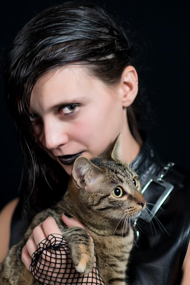 Foto garota escura com gato