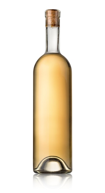 Garrafa de vinho branco isolada em um fundo branco