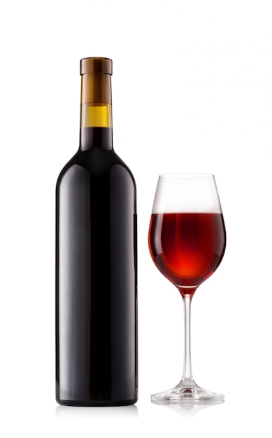 Garrafa escura e copo com vinho
