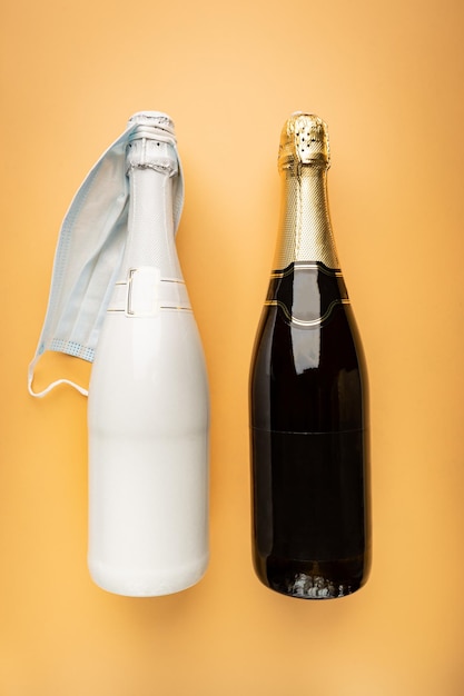 Foto garrafas de champanhe para o dia do casamento