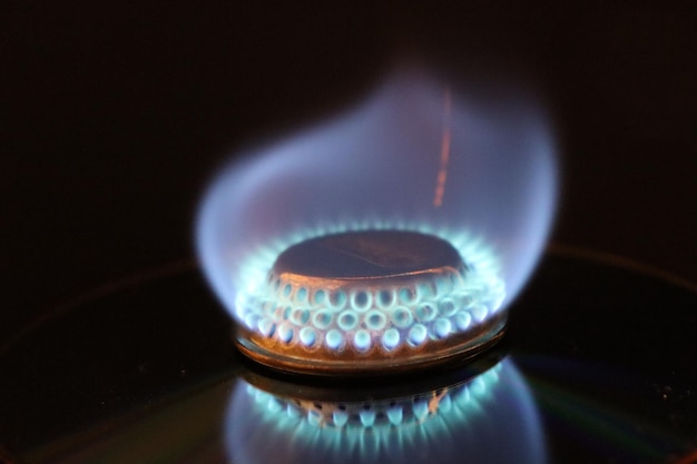 Gas brennt in einem Gasbrenner, Gaskosten