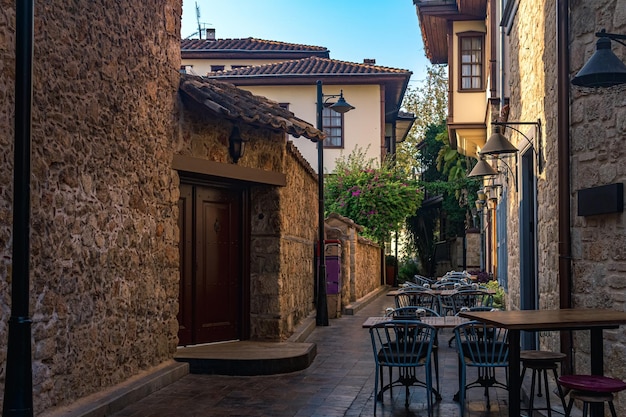 Gasse im historischen Teil der Altstadt von Antalya