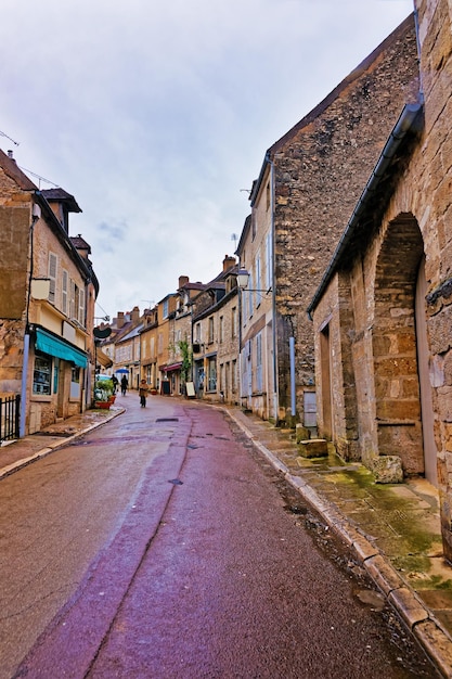 Gasse von Vezelay in Avallon des Departements Yonne in der Region Bourgogne Franche Comte, Frankreich